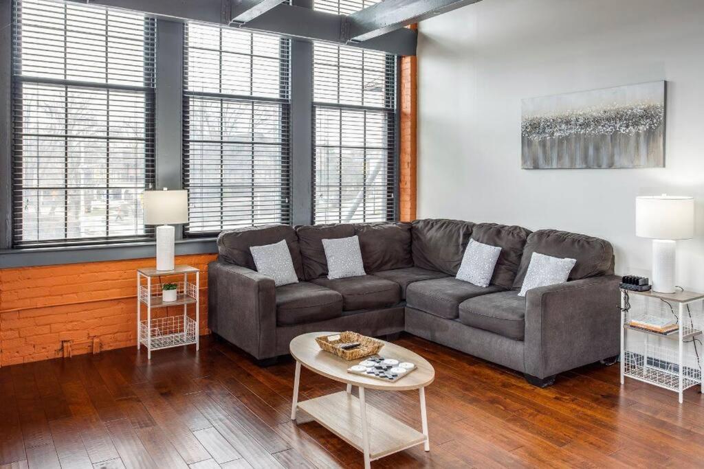 Ferienwohnung Centric Modern Loft W/ King Beds Rochester Exterior foto