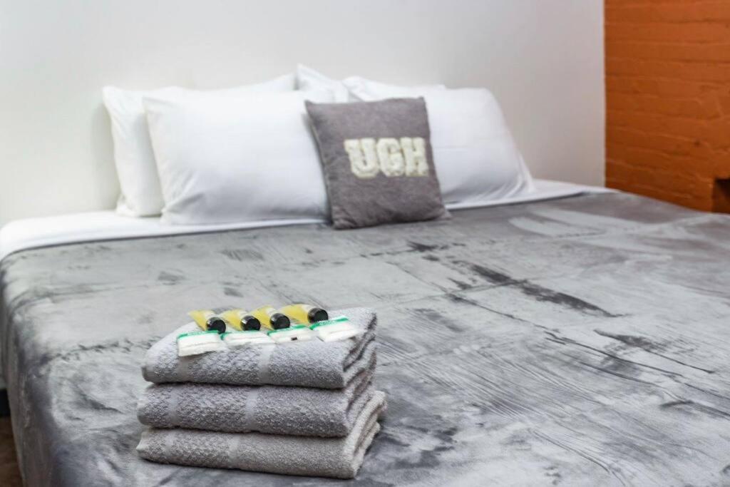 Ferienwohnung Centric Modern Loft W/ King Beds Rochester Exterior foto