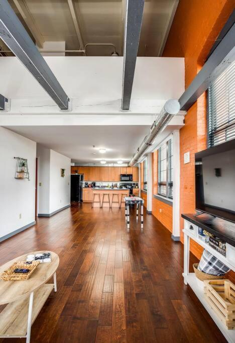 Ferienwohnung Centric Modern Loft W/ King Beds Rochester Exterior foto